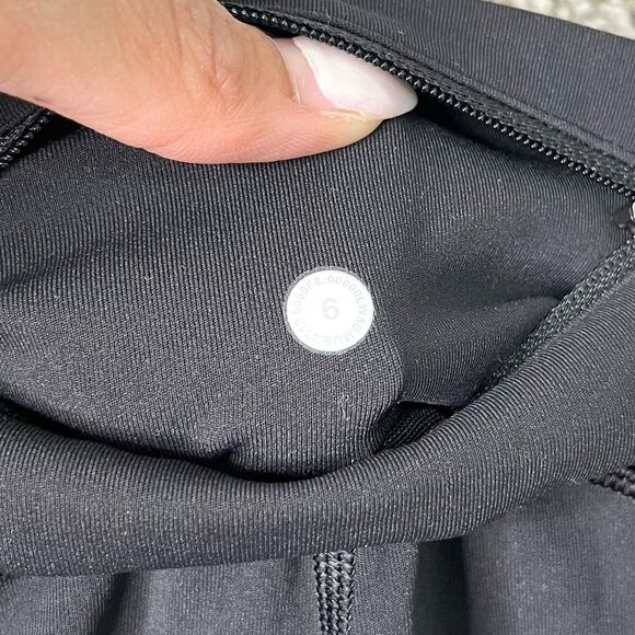 Lululemon Leggings Women’s 6 Black Speed Up Tight 28" Full-On Luxtreme - Picture 9 of 11